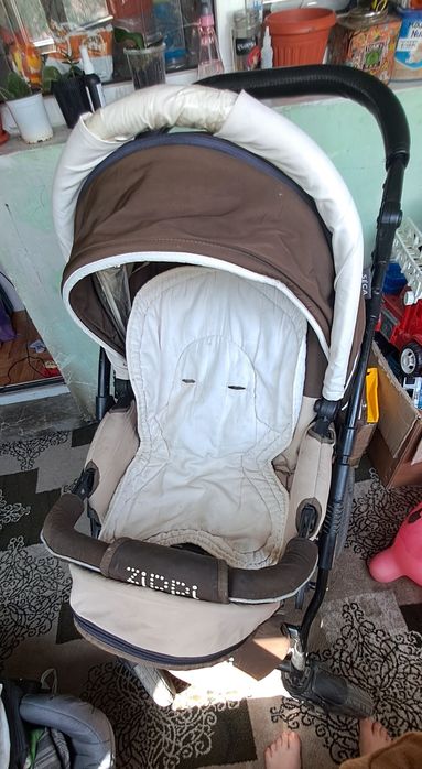 Продам детскую коляску