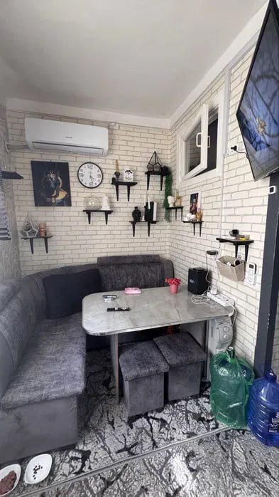 Сотувда 2 хонали квартира, Янгихаёт, Спутник 9