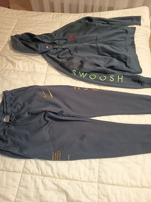 Vand trening Nike Swoosh