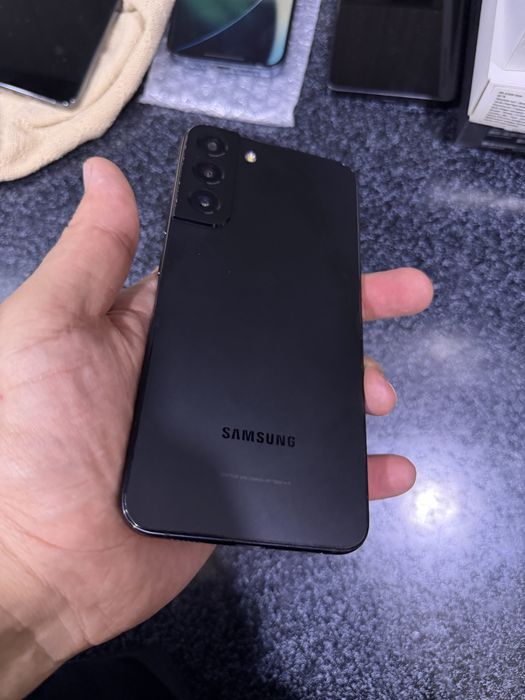 samsung s22+ pamit 8.256g holati ideal karea region oqip tel qlila