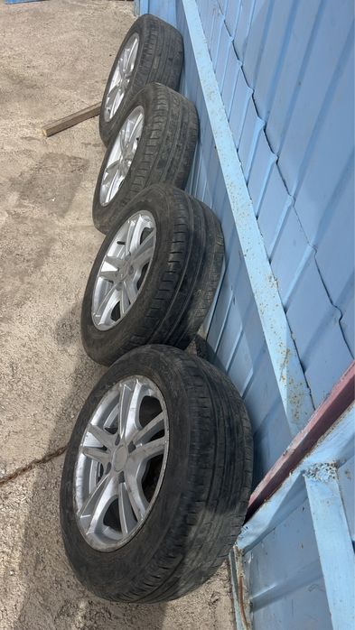 Продам диски с резиной