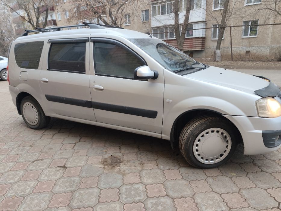 Продам Ларгус 7 местный