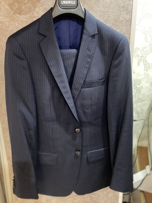 Муж костюм Lagerfield оригинал