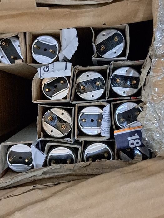 Лампа люминисцентная