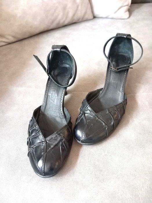 Дамски обувки от естествена кожа, с удобно токче, № 38