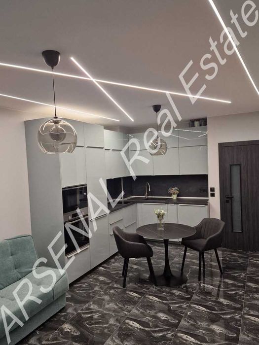 Дава се под наем Тристаен апартамент в София, Лозенец - 110 кв.м за 1196.97 € - Снимка #8