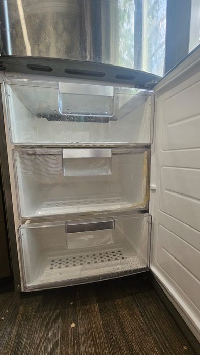 Продам холодильник LG