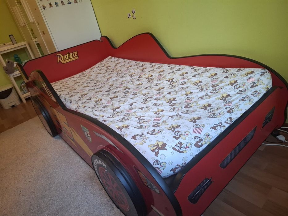 Pat pentru copii Lightning McQueen 3D, Pal melaminat, margini rotunjite PVC, 2-8 ani, 150x82x53 cm, rosu