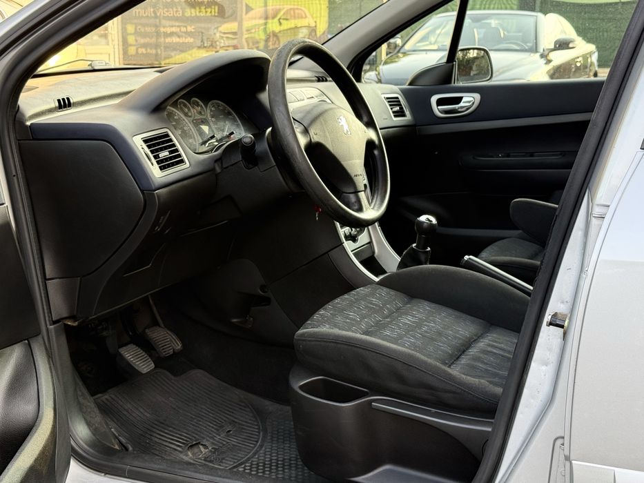 Peugeot 307 HDI • 2005 • 2.0 Diesel • Manual
