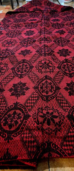 Големи  килими  от вълна с две лица