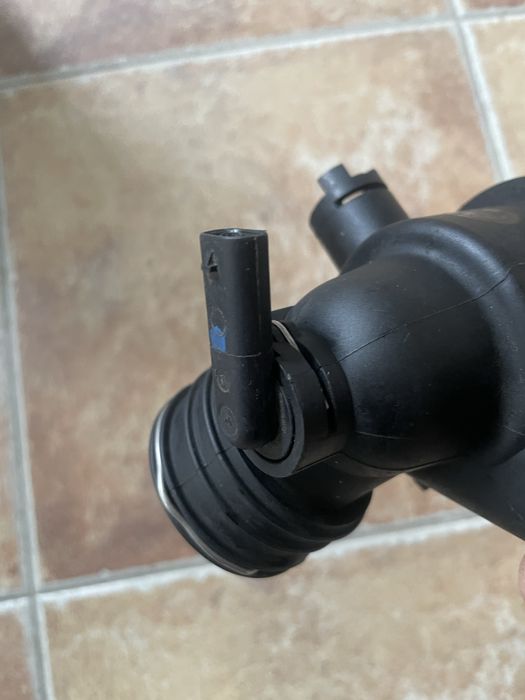 Датчик температура Мерцедес W204