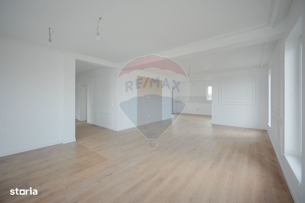 De vânzare Casă Nouă, finisată, 4 camere - Paleu