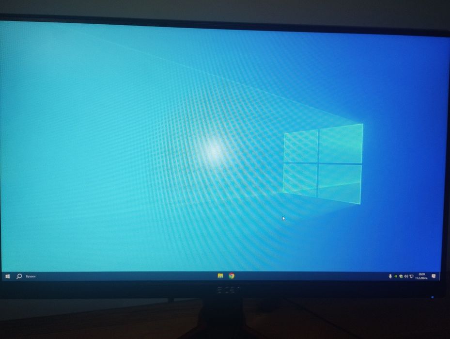 Продавам монитор