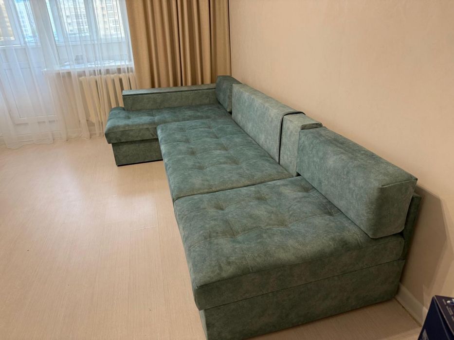 Перетяжка диванов