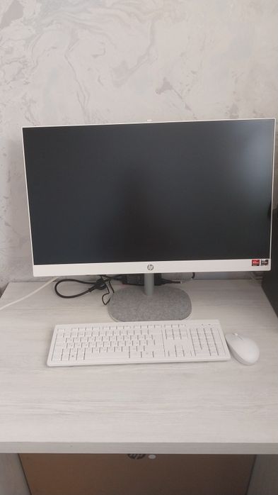 Bir marta ham ishlatilmagan Monoblok sotiladi. Xotirasi 16 Gb, joy 512