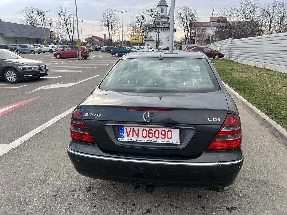 MERCEDES-BENZ E-Class 2004 — imagine 2