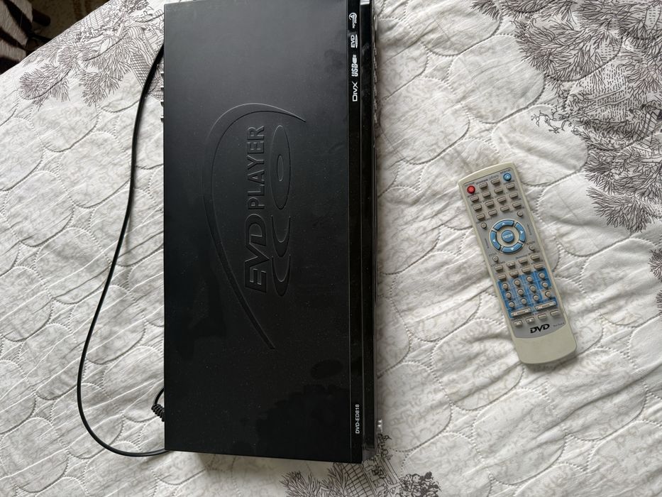 Продаётся DVD-плеер в хорошем рабочем состоянии.
