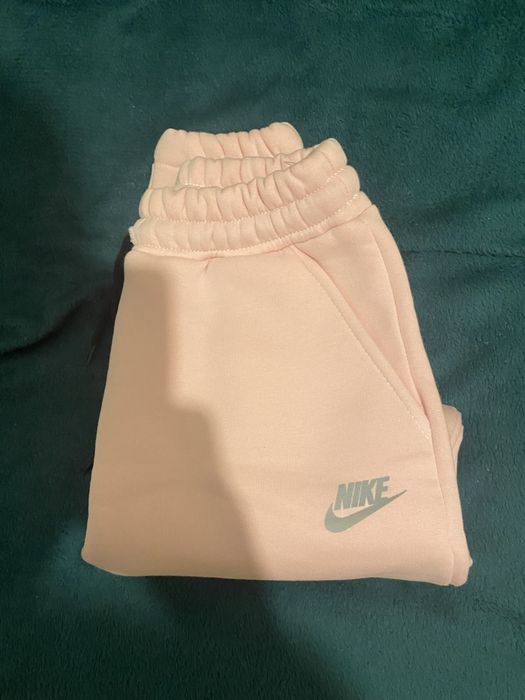 Nike анцунг за момиче