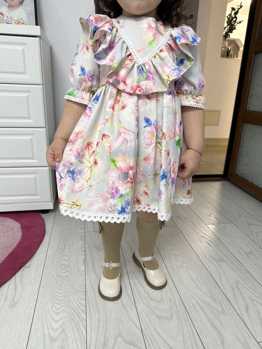 Rochita eleganta si accesoriu par marime 2,4 ani