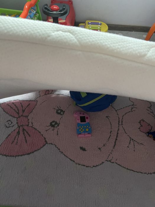 Матрак 60/120 и чаршафи, протектор и пелени