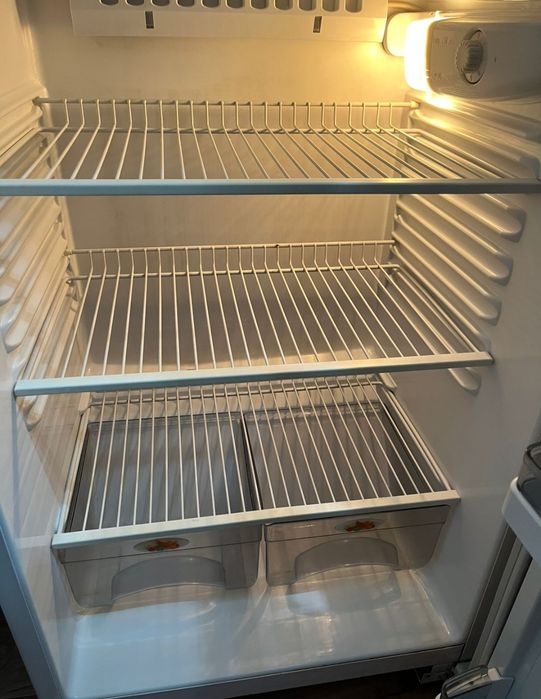 Продам рабочий холодильник, район тоц