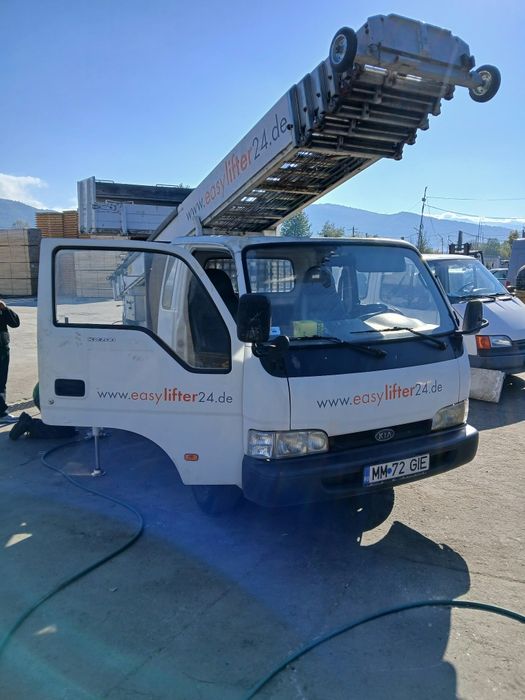 Inchiem lift / nacels de ridicat materiale 25m /300kg