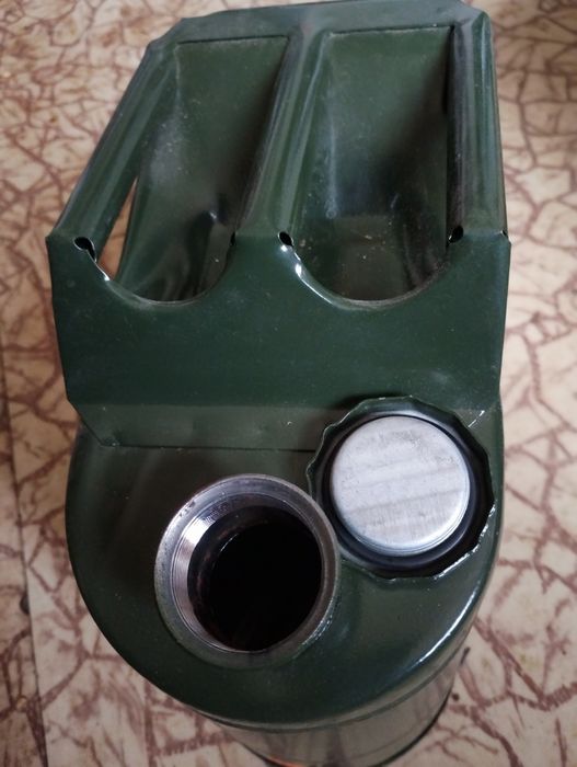 Метална туба за бензин 5 л