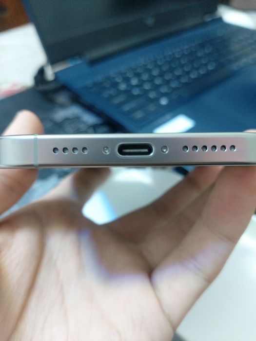 iPhone 16 Pro Max 97% yomkst Natural