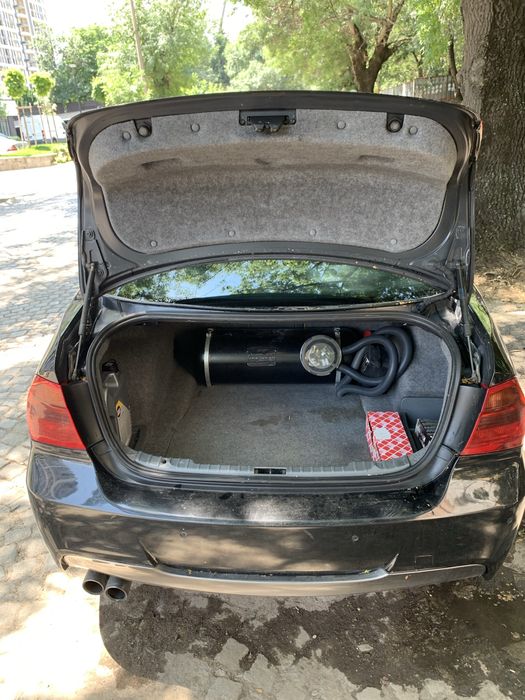 BMW 330 IX E90.