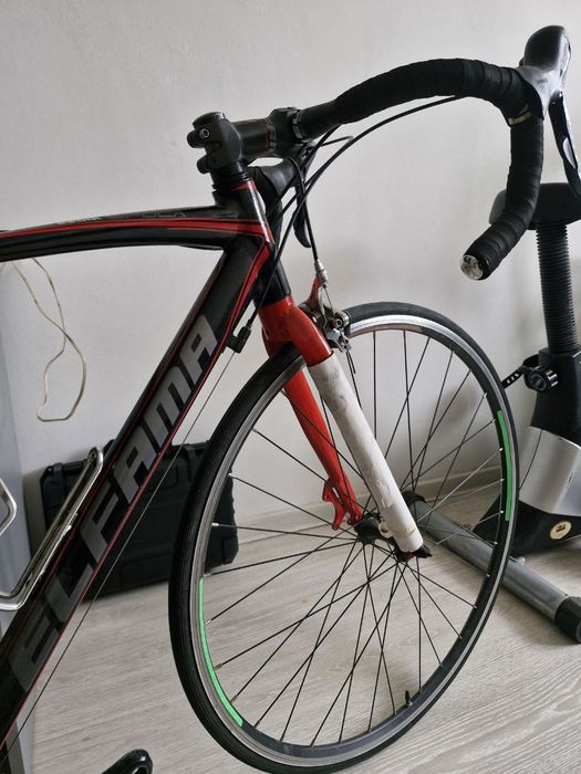 Велосипед спортивный шоссейный