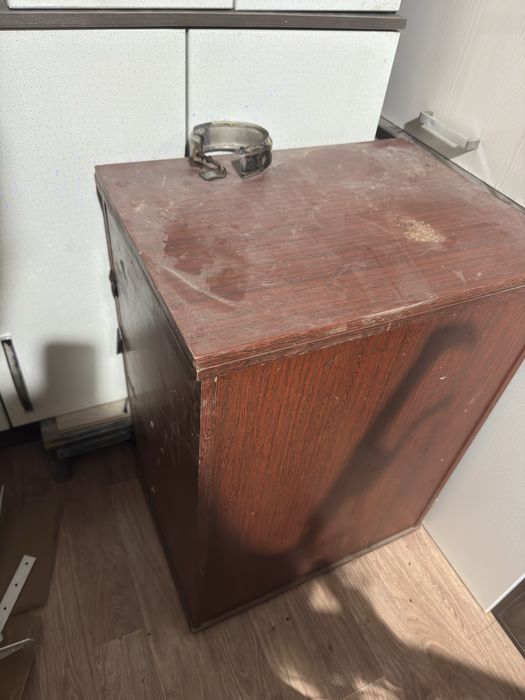 Продам швейную машинку