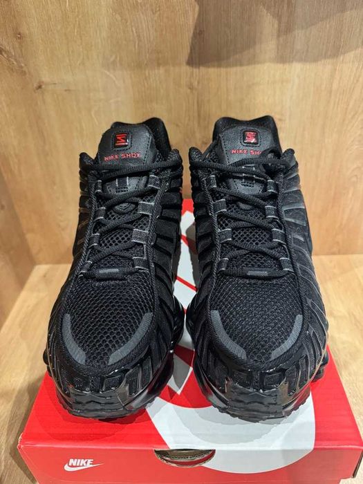 Nike Shox Triple Black