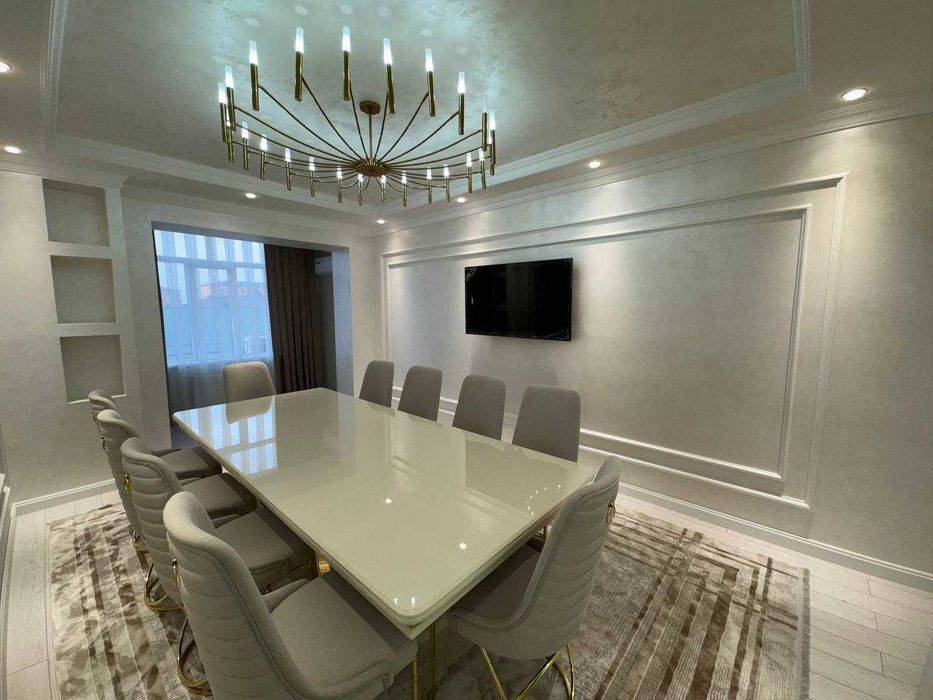 Продаётся 3х комнатная квартира с евроремонтом заходи живи в городе