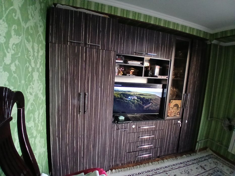 Продам шкаф стенка для гостиный