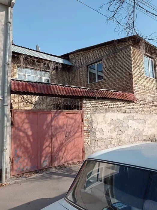 Сотилади Дом Мирабад Махаля под Застройку 2 сотки Фасад 15м