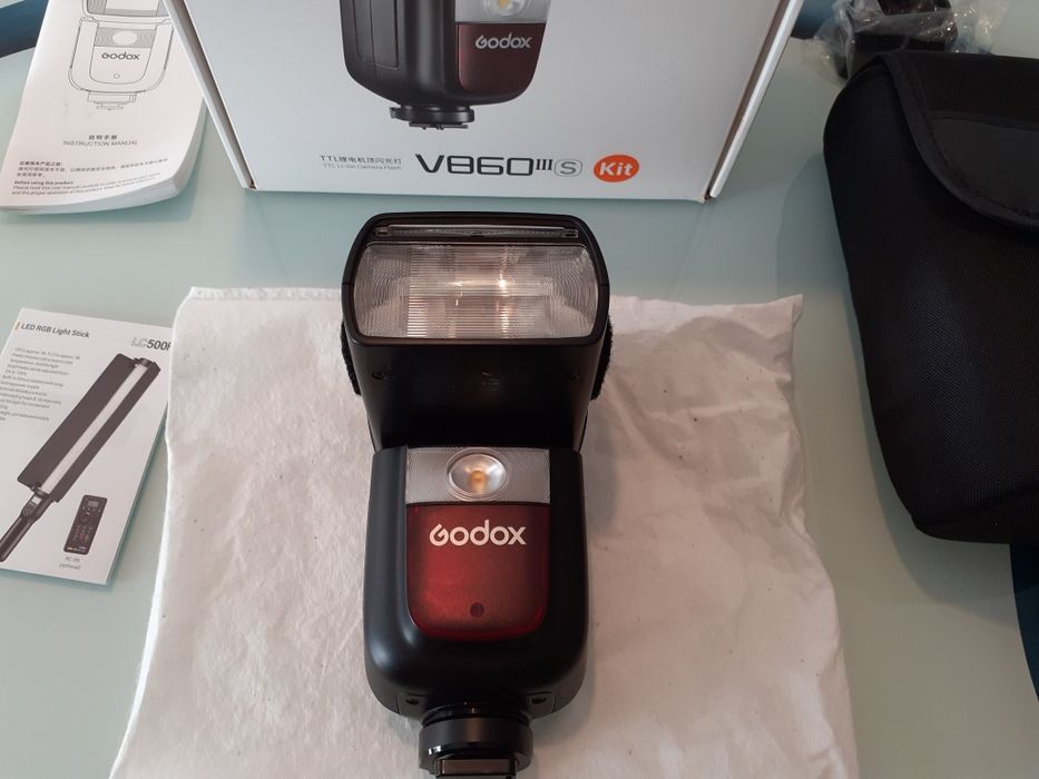 Bliț Godox V860III - Ca Nou, aproape deloc folosit! (Bounce)