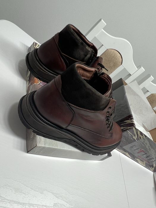 Ghete  piele 100 %Maro barbat marimea 44