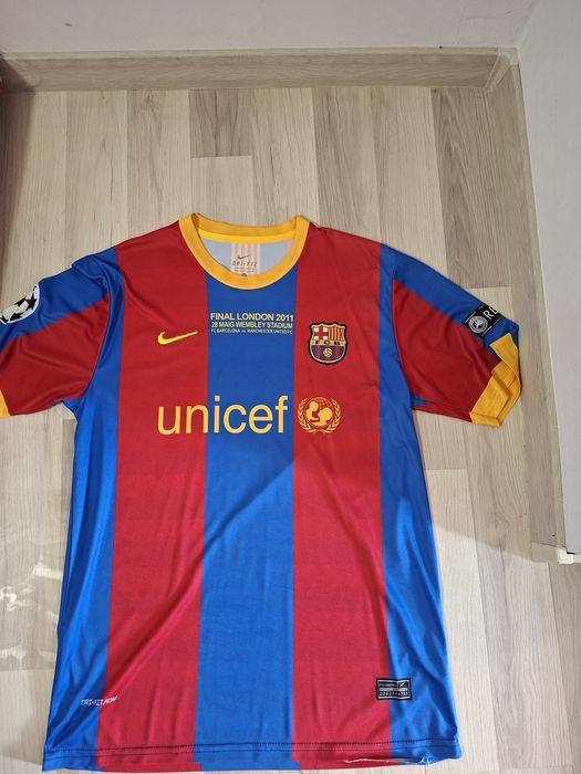 Vand tricou Barcelona Lionel Messi varianta UCL Final 2011