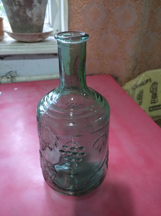 Графин (зелёное стекло)