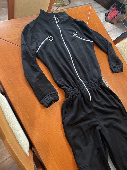 Дамски нов гащеризон