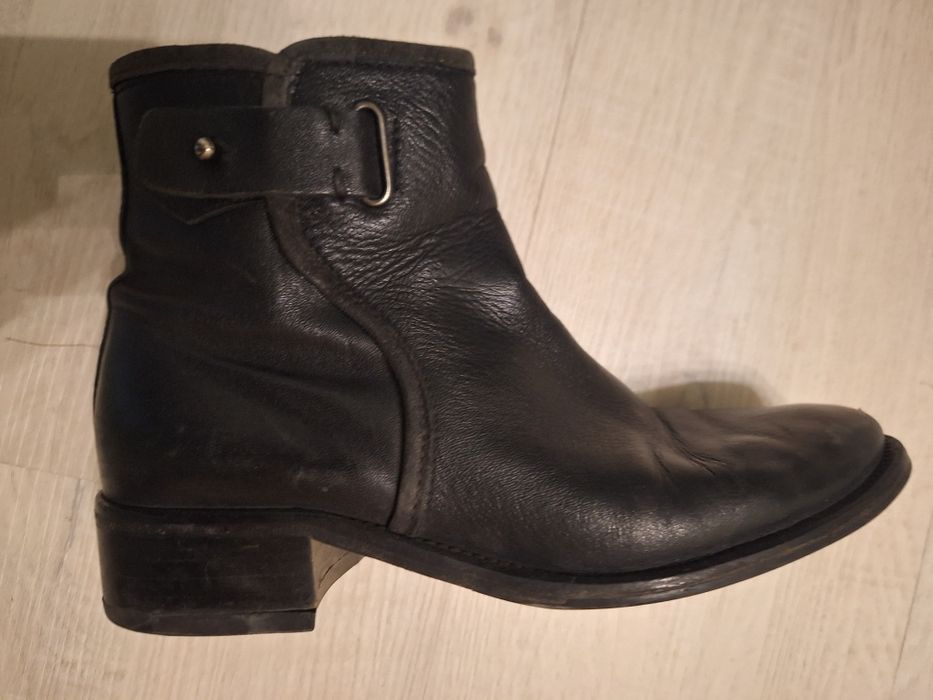 Продаю женские бу