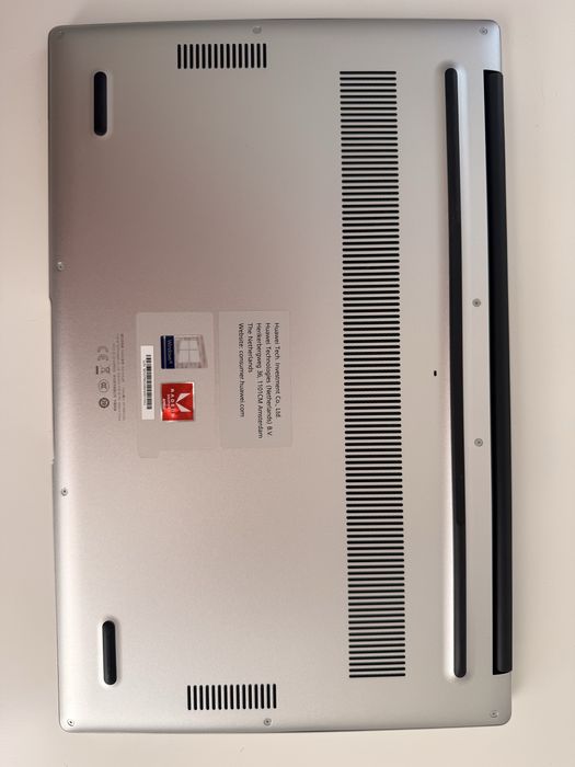 Huawei MateBook D15 Ryzen 5 3500U / 8GB / SSD 256GB / Full HD