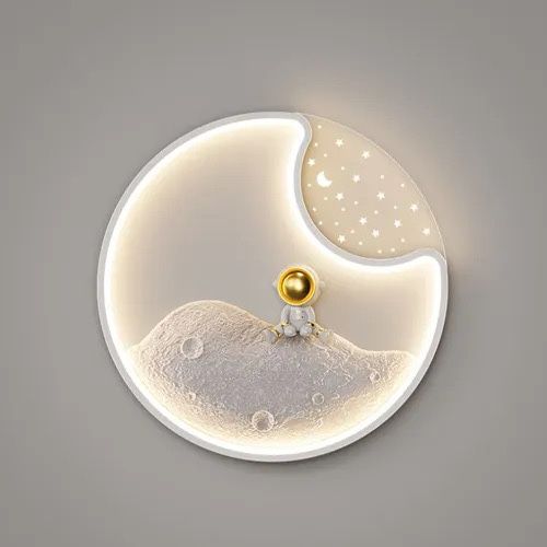 Люстра косманавт.