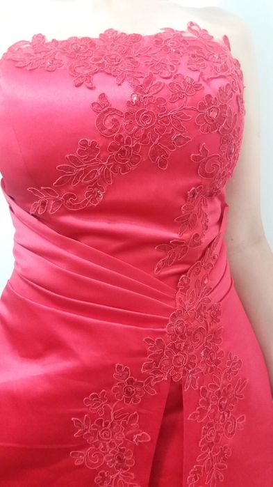 Платье (выпускное, вечернее)