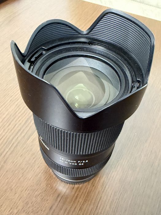 Tamron Sony E mont  28-75mm. F/2.8  Di III VXD  G2