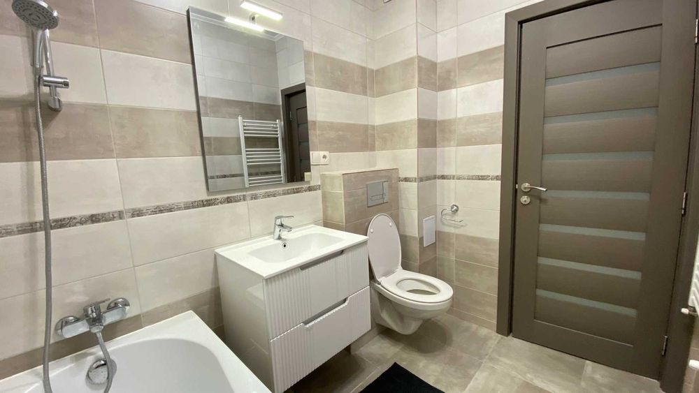 PF prima închiriere, apartament 2 camere, bucatarie separata, balcon, parcare privata, NEGOCIABIL