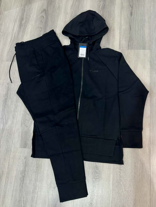 Дамски екип Flair М 100% оригинални