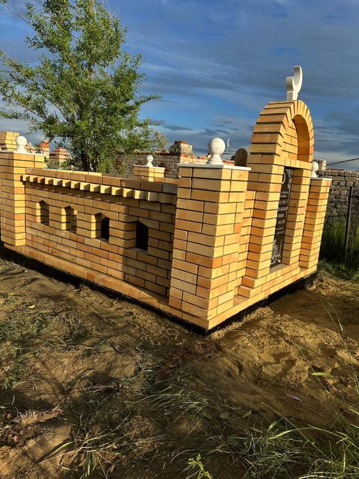 Каменьщики, Строители