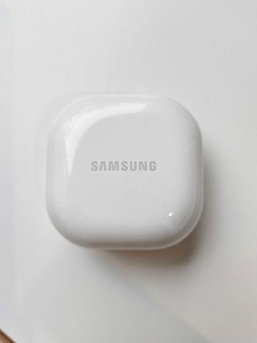 Samsung Galaxy Buds FE – за части / резервен кейс