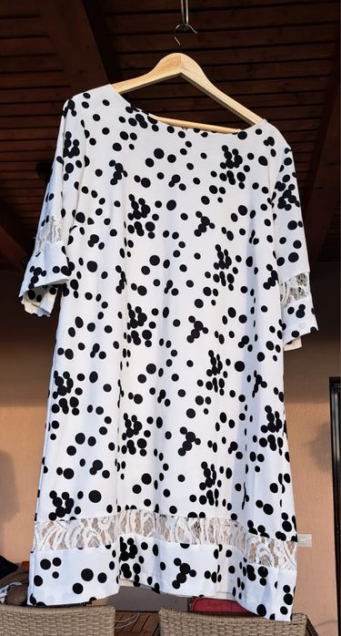 Rochie  zi , stare f. Buna. Nu trimit curier.